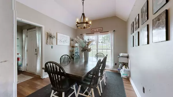 89 West Dr, Clarksville, TN 37040