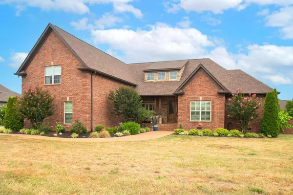 828 Harrisburg Ln, Mount Juliet, TN 37122