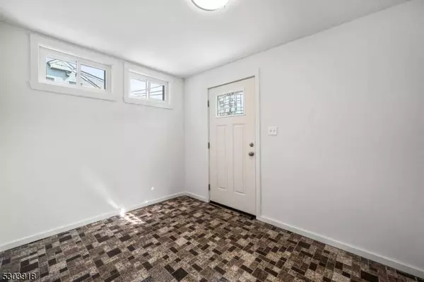 44 Fornelius Ave, Clifton City, NJ 07013