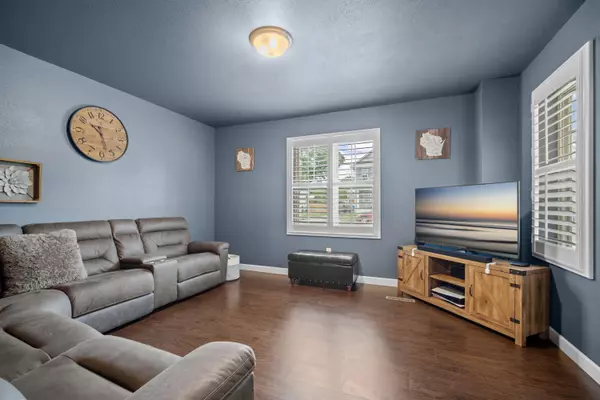 1126 White Rock Ave, Waukesha, WI 53186