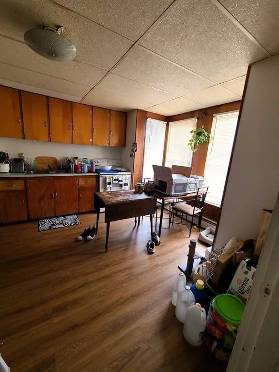 38-44 Bemis Rd, Fitchburg, MA 01420