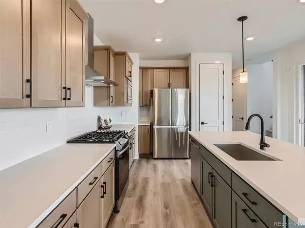 1250 S Algonquian ST, Aurora, CO 80018