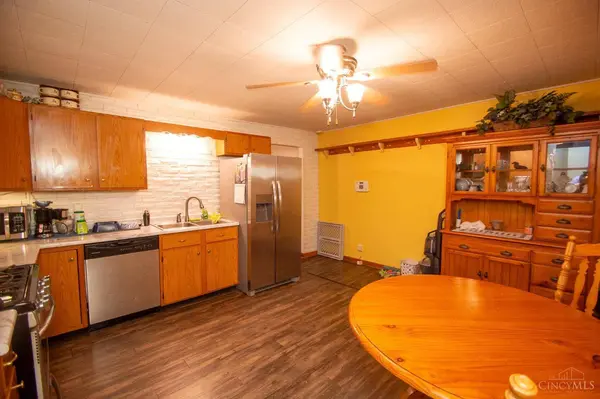 1106 Hughes St, Middletown, OH 45042