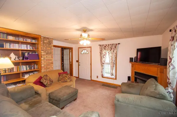 1106 Hughes St, Middletown, OH 45042