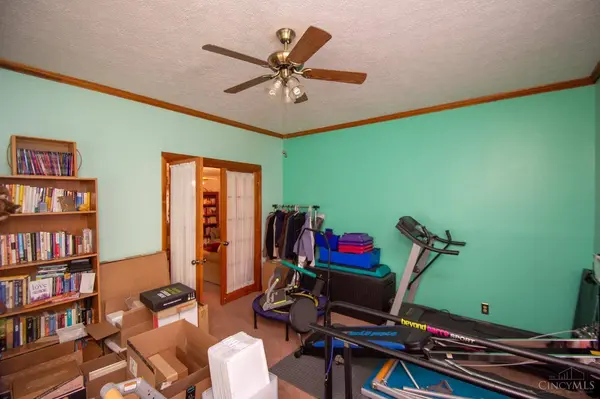 1106 Hughes St, Middletown, OH 45042