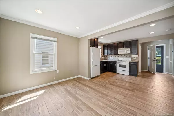 17824 E 12 Mile Road, Roseville, MI 48066