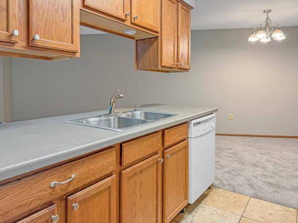 8935 Old Cedar AVE S #104, Bloomington, MN 55425