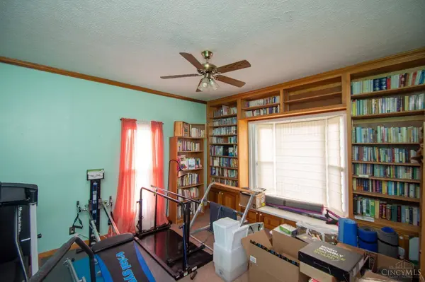 1106 Hughes St, Middletown, OH 45042