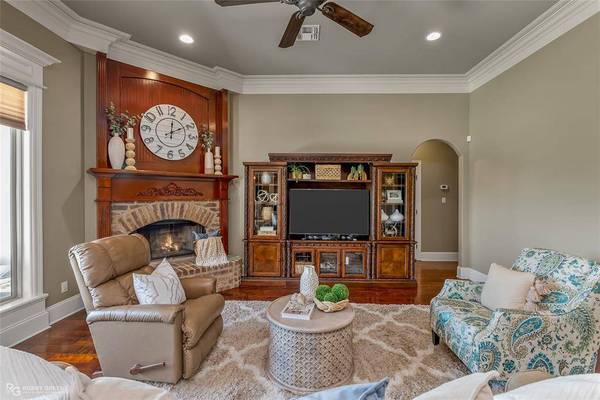 428 Kingston Plantation Boulevard, Benton, LA 71006