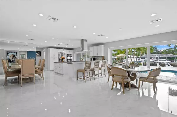 5574 NE 29th Ave, Fort Lauderdale, FL 33308