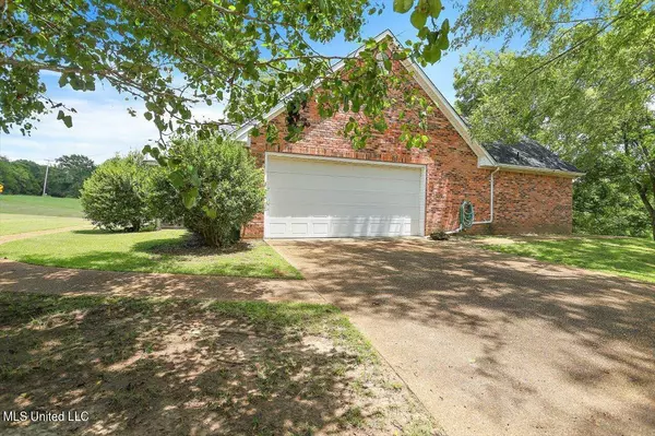 6125 Clinton Tinnin Rd Road, Jackson, MS 39209