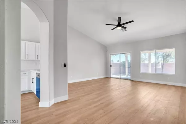 5048 Big Island Court, North Las Vegas, NV 89031