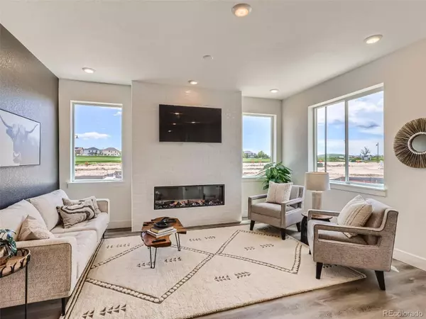 1250 S Algonquian ST, Aurora, CO 80018