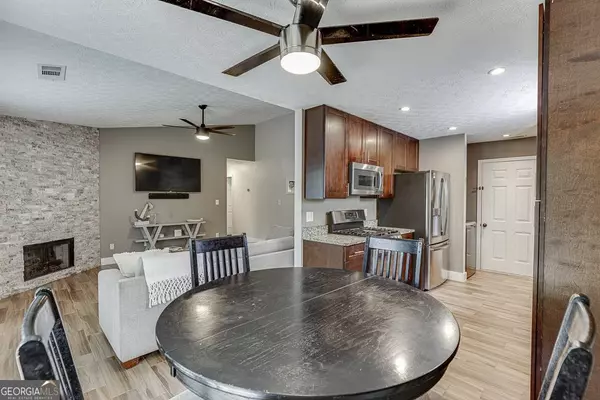 1245 Hillcrest Glenn CIR, Sugar Hill, GA 30518