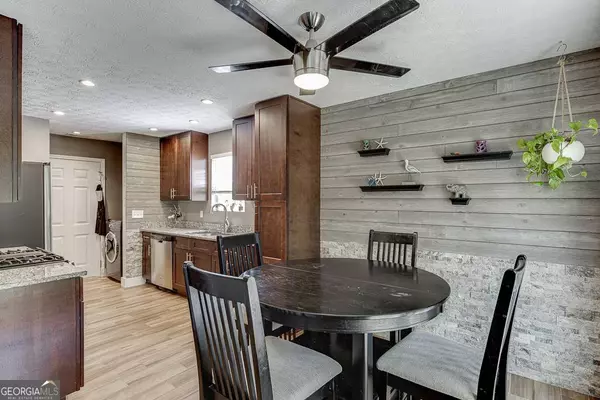 1245 Hillcrest Glenn CIR, Sugar Hill, GA 30518