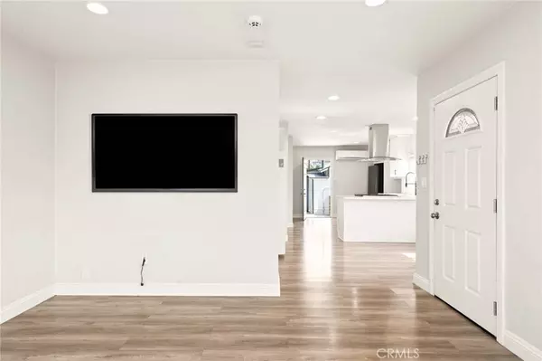 45 W Zane ST, Long Beach, CA 90805