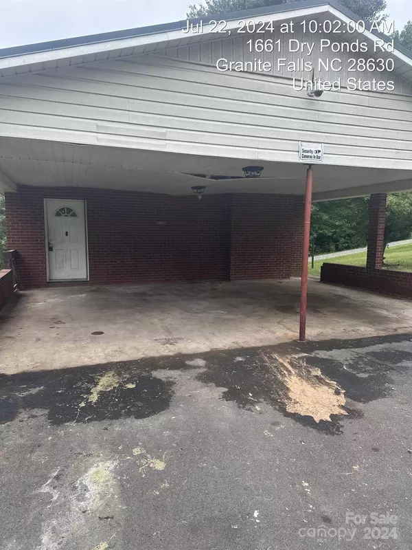 1651 Dry Ponds RD, Granite Falls, NC 28630