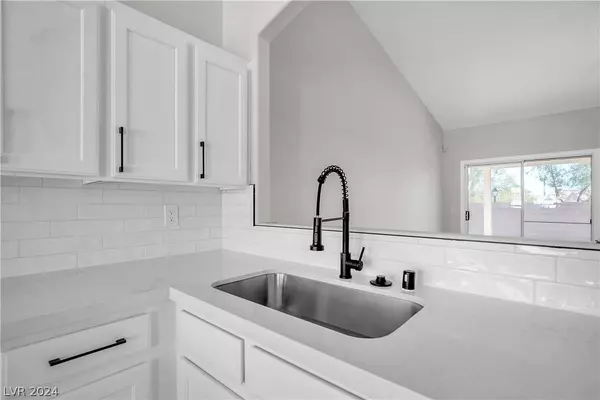 5048 Big Island Court, North Las Vegas, NV 89031