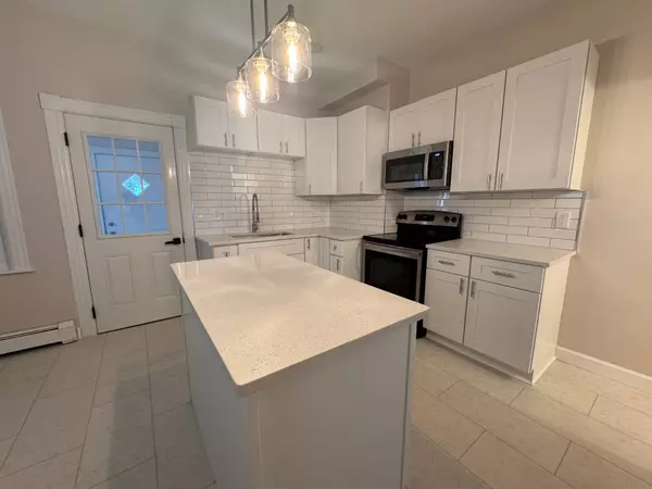 1246 Lehigh St, Easton, PA 18042-4046