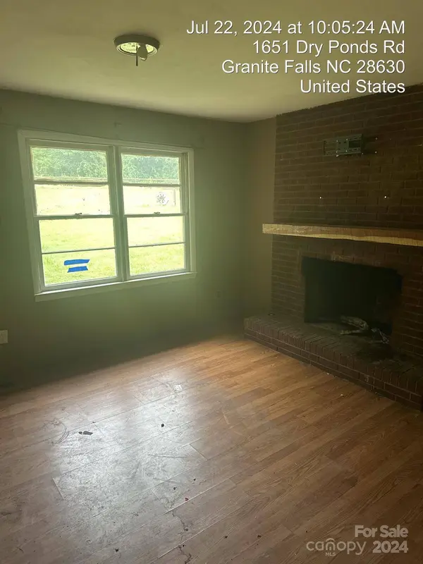 1651 Dry Ponds RD, Granite Falls, NC 28630