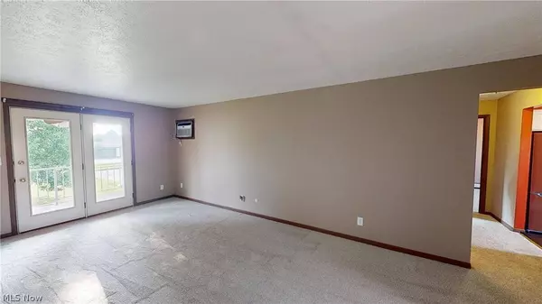 876 Pearson CIR #3, Boardman, OH 44512