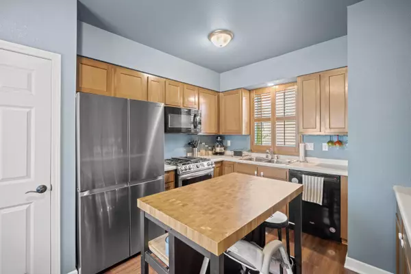 1126 White Rock Ave, Waukesha, WI 53186