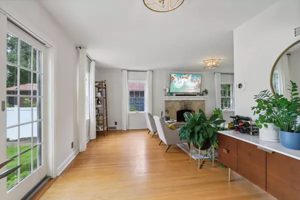 14 Farley Avenue, Madison, WI 53705