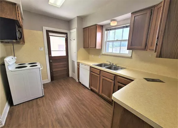 2211 Dorrington ST, Houston, TX 77030