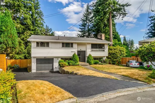 21825 76th PL W, Edmonds, WA 98026