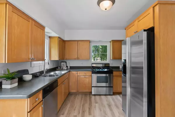 2709 E Whittaker, Saint Francis, WI 53235