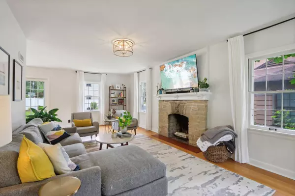 14 Farley Avenue, Madison, WI 53705