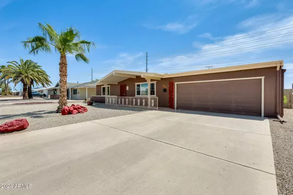 10037 N BALBOA Drive, Sun City, AZ 85351
