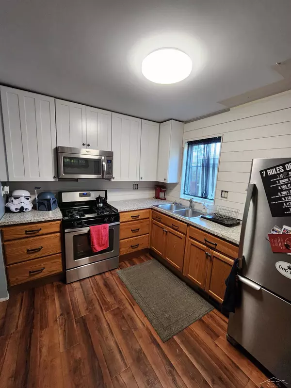 221 E Clinton Street, Saint Charles, MI 48655