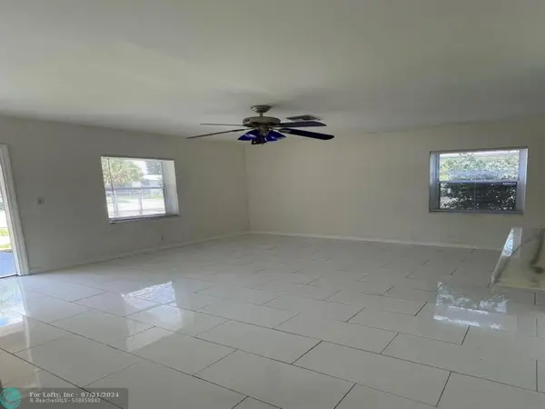 816 NW 16th Ter, Fort Lauderdale, FL 33311