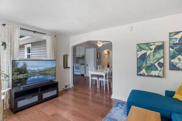 1405 Oxford ST, Hopkins, MN 55343