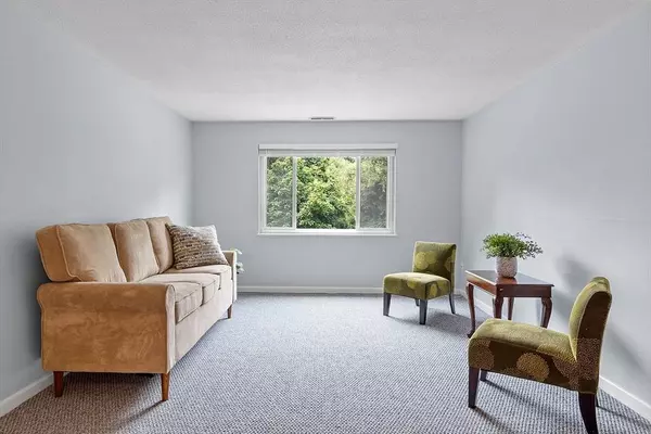 666 Farm Rd #7, Marlborough, MA 01752