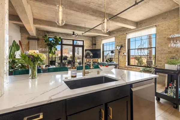 525 E Chicago Unit 305, Milwaukee, WI 53202