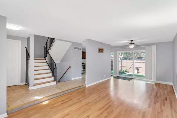 1S300 Ingersoll LN, Villa Park, IL 60181