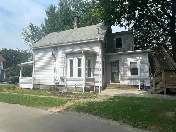 47 Laurel St, Weymouth, MA 02189