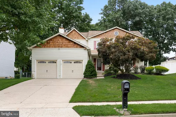 177 KNOTTY OAK DR, Mount Laurel, NJ 08054