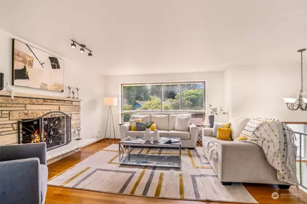 21825 76th PL W, Edmonds, WA 98026