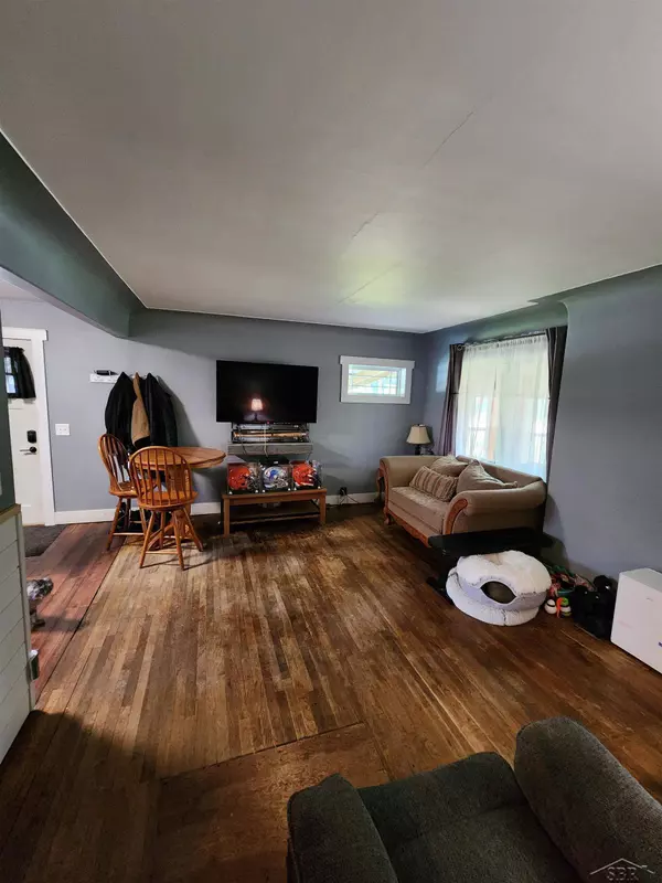 221 E Clinton Street, Saint Charles, MI 48655