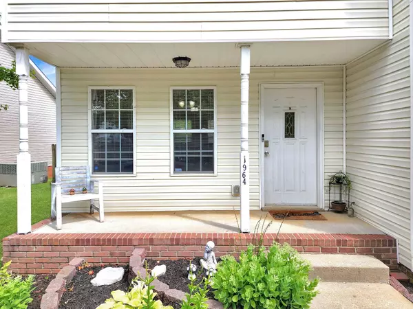 1964 Whirlaway Cir, Clarksville, TN 37042