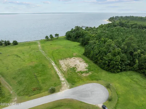 363 Wind Lake Road S, Oriental, NC 28571