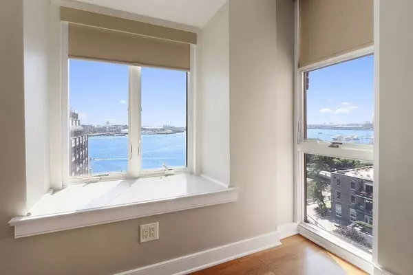 357 Commercial St #725, Boston, MA 02109