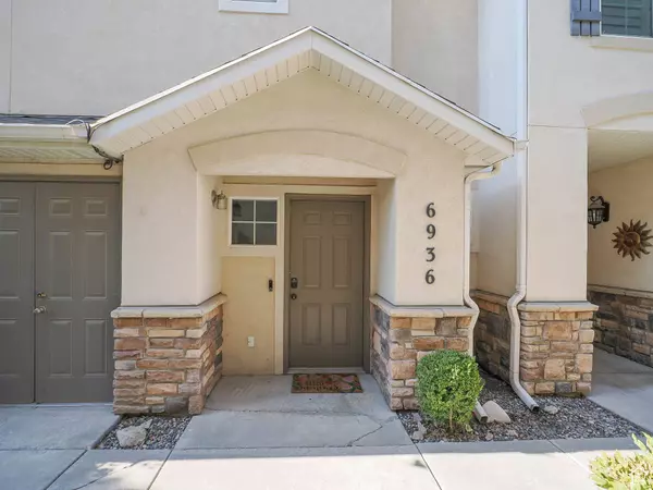 6936 S TRAVELER LN, West Jordan, UT 84081