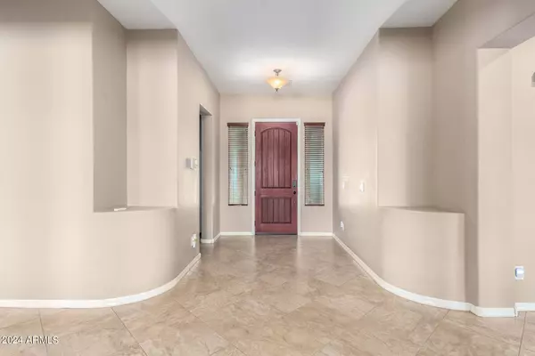 12833 W MARLETTE Avenue, Litchfield Park, AZ 85340