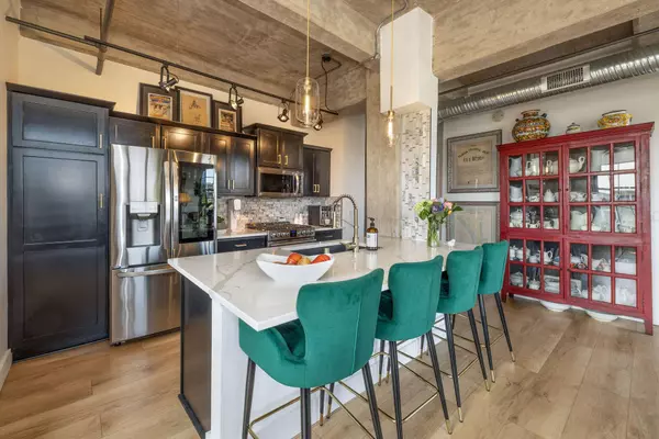 525 E Chicago Unit 305, Milwaukee, WI 53202