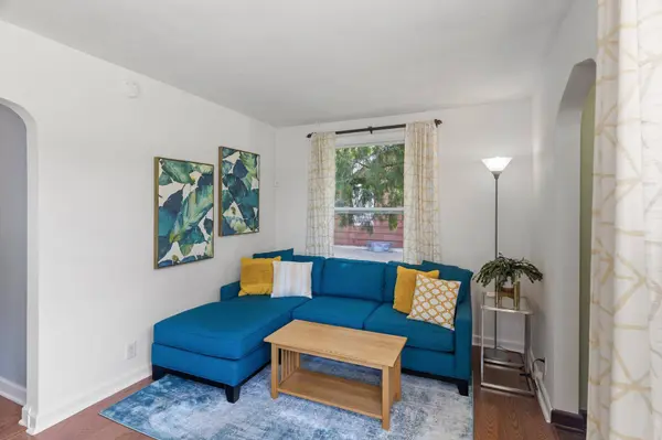 1405 Oxford ST, Hopkins, MN 55343