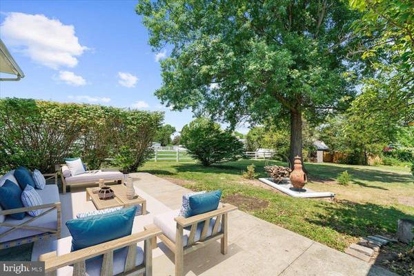 697 TOLLGATE RD, Quakertown, PA 18951